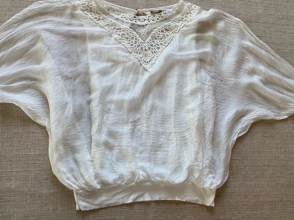 Carla Conti Italy White Batwing Blouse Silk Lace V Neck Size M